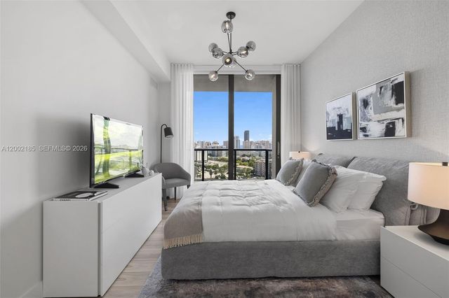 101 Diplomat Pkwy 908, Hallandale Beach, FL 33009