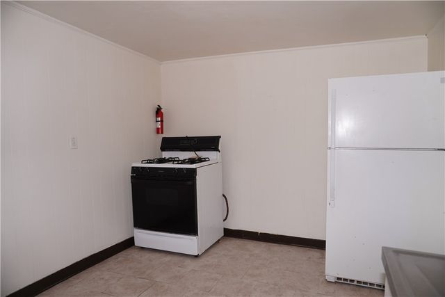 3200 Rothpletz Street, Brighton Heights, PA 15212