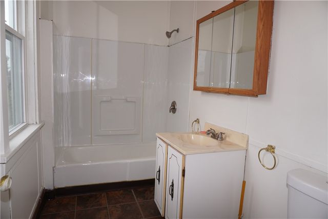 3200 Rothpletz Street, Brighton Heights, PA 15212