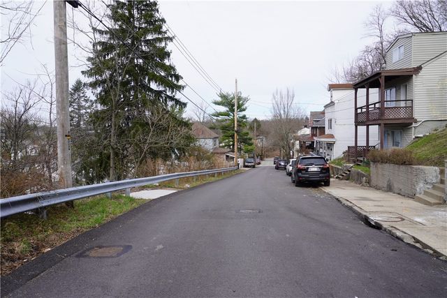 3200 Rothpletz Street, Brighton Heights, PA 15212