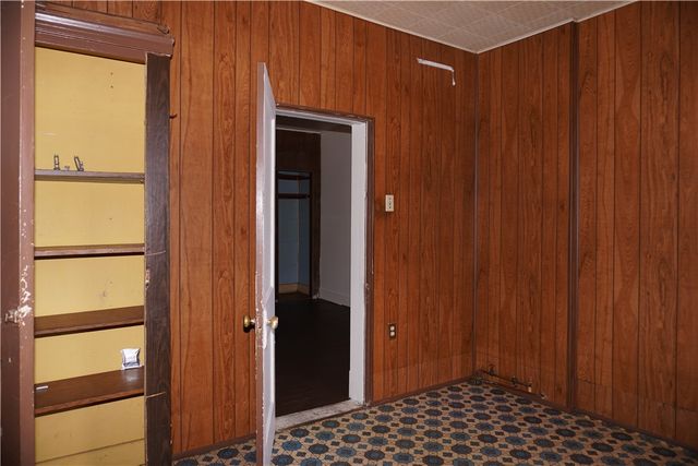 3200 Rothpletz Street, Brighton Heights, PA 15212