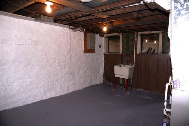 3200 Rothpletz Street, Brighton Heights, PA 15212