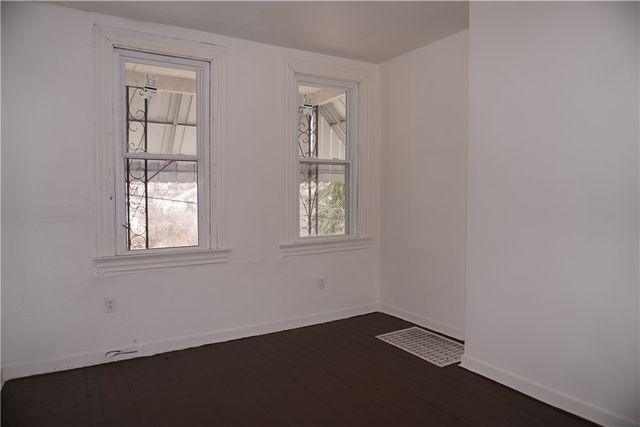 3200 Rothpletz Street, Brighton Heights, PA 15212