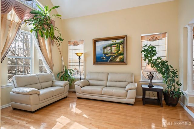 45 Cortland Drive, East Brunswick, NJ 08816