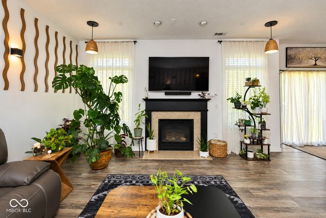 1394 Windborne Lane, Greenwood, IN 46143
