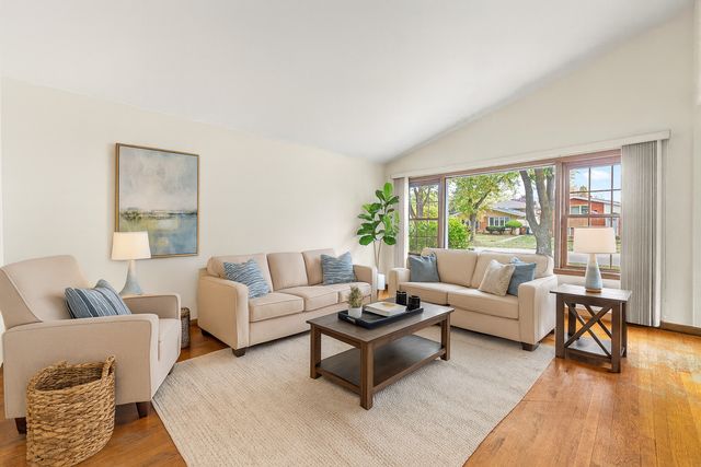 10724 Lawler Avenue, Oak Lawn, IL 60453