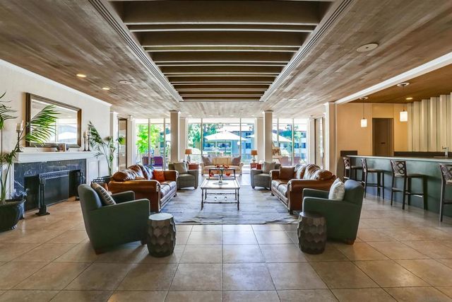 1775 Diamond St 220, San Diego, CA 92109