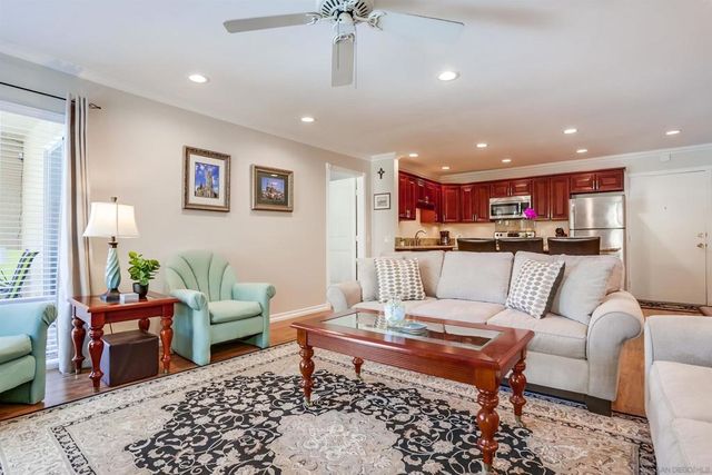 1775 Diamond St 220, San Diego, CA 92109