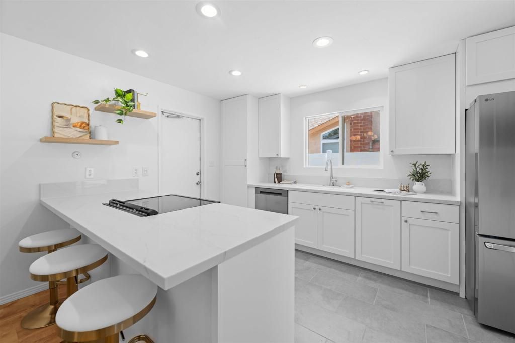 Image 10 of property listing at 8754 Joeve Ct., San Diego, CA 92119