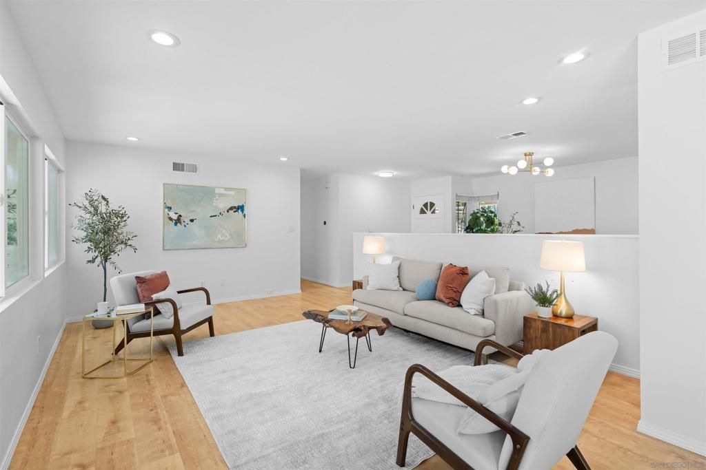Image 17 of property listing at 8754 Joeve Ct., San Diego, CA 92119