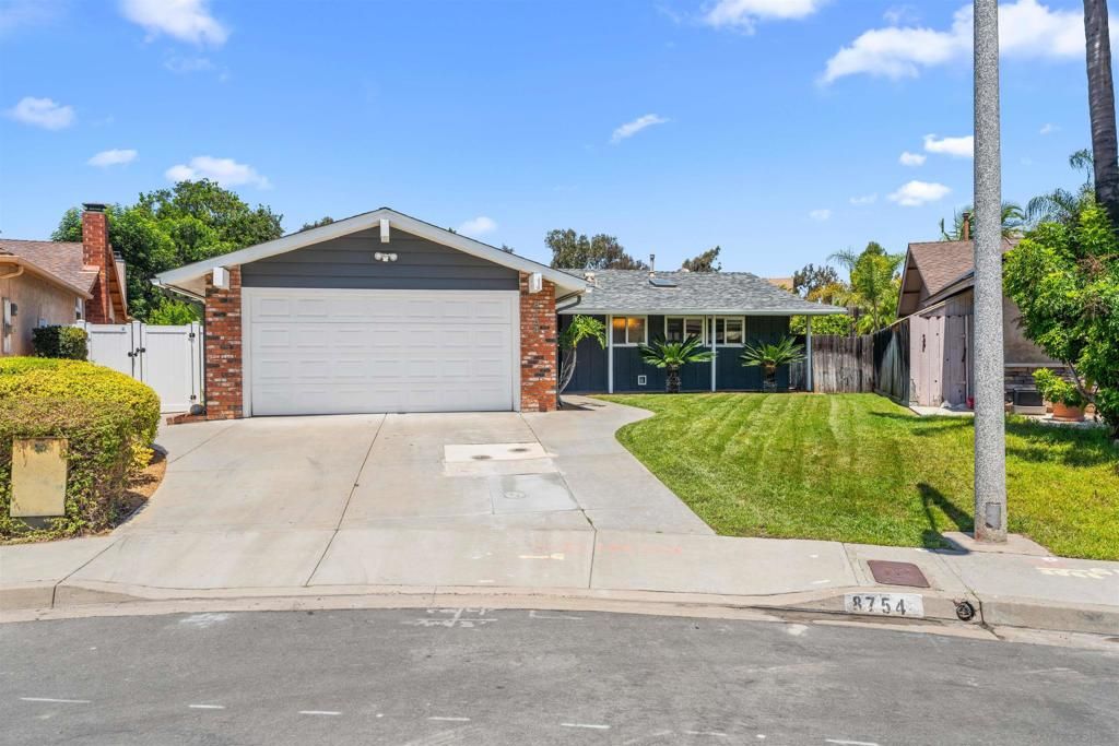 Image 2 of property listing at 8754 Joeve Ct., San Diego, CA 92119