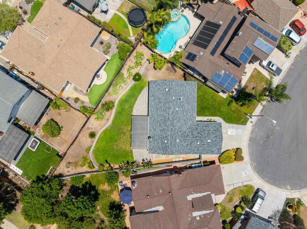 Image 4 of property listing at 8754 Joeve Ct., San Diego, CA 92119