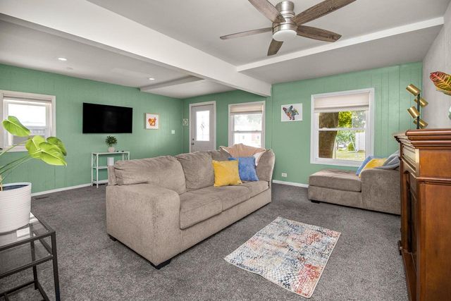 147 Lawson Avenue E, Saint Paul, MN 55117