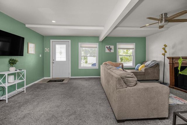 147 Lawson Avenue E, Saint Paul, MN 55117