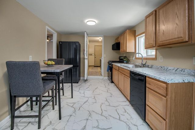 147 Lawson Avenue E, Saint Paul, MN 55117