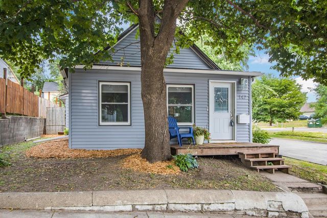 147 Lawson Avenue E, Saint Paul, MN 55117