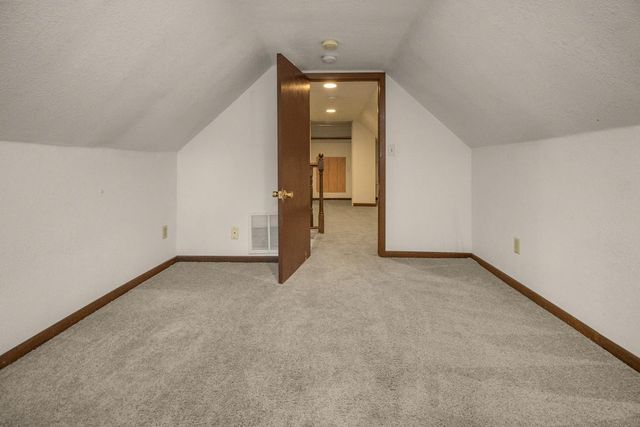 147 Lawson Avenue E, Saint Paul, MN 55117