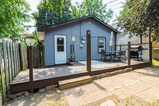 147 Lawson Avenue E, Saint Paul, MN 55117