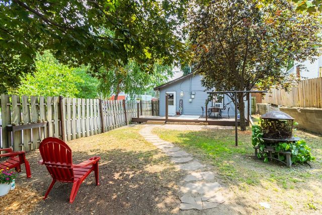 147 Lawson Avenue E, Saint Paul, MN 55117