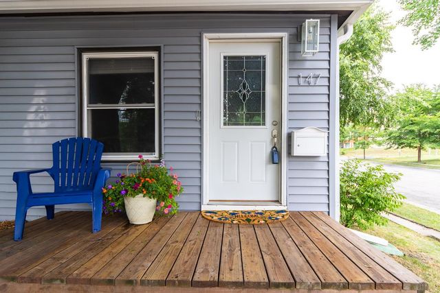 147 Lawson Avenue E, Saint Paul, MN 55117