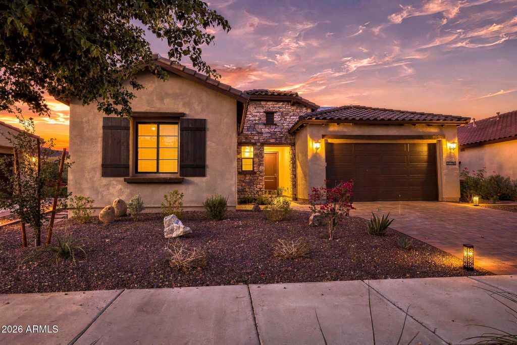 20716 W PASADENA Avenue, Buckeye, AZ 85396 — photo 2