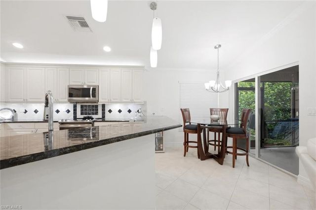 1997 Isla De Palma CIR, Naples, FL 34119