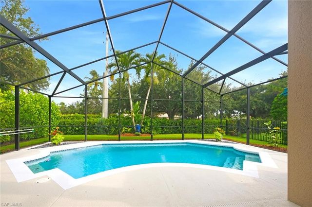 1997 Isla De Palma CIR, Naples, FL 34119