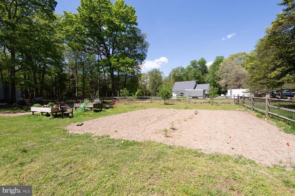 Image 19 of property listing at 22650 TANYARD RD, Preston, MD 21655