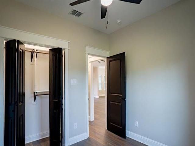 703 Bluebonnet Ln, Marshall, TX 75672