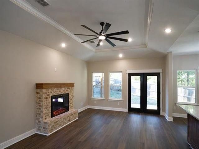 703 Bluebonnet Ln, Marshall, TX 75672