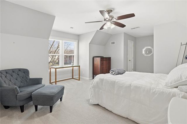 4600 W 126th Street, Leawood, KS 66209