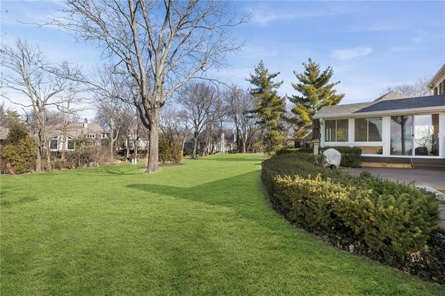 4600 W 126th Street, Leawood, KS 66209