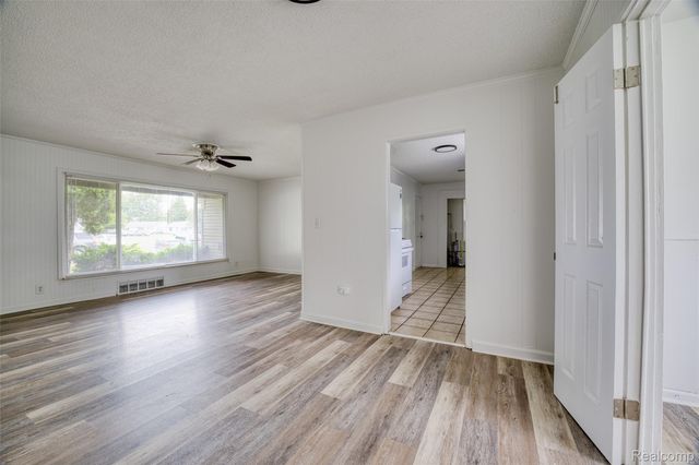 585 Olds Street, Ypsilanti, MI 48198