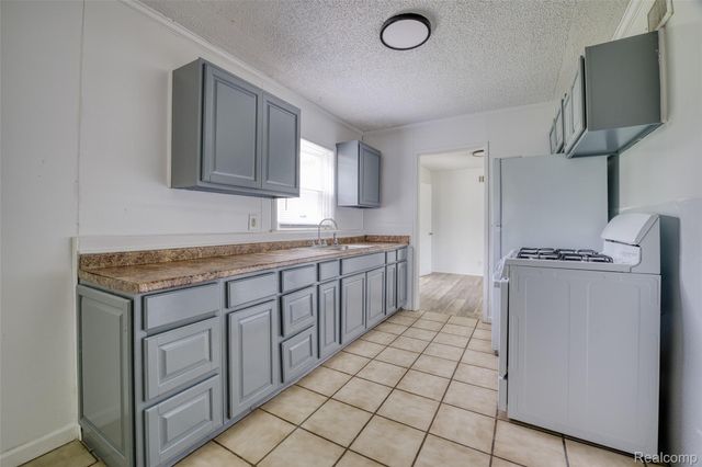 585 Olds Street, Ypsilanti, MI 48198
