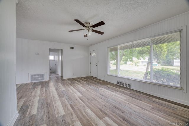 585 Olds Street, Ypsilanti, MI 48198