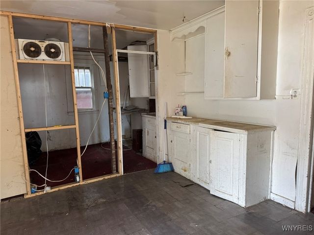 1306 East Lovejoy Street, Buffalo, NY 14206