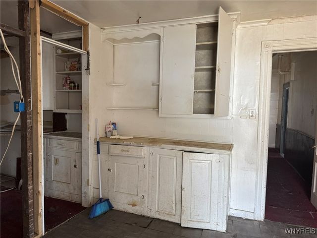 1306 East Lovejoy Street, Buffalo, NY 14206