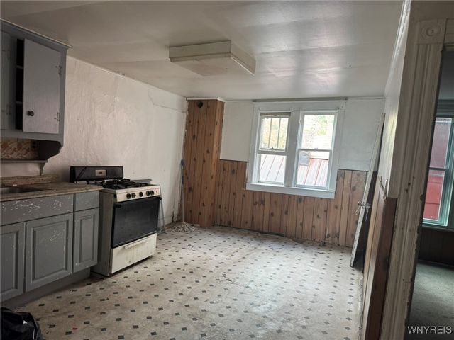 1306 East Lovejoy Street, Buffalo, NY 14206