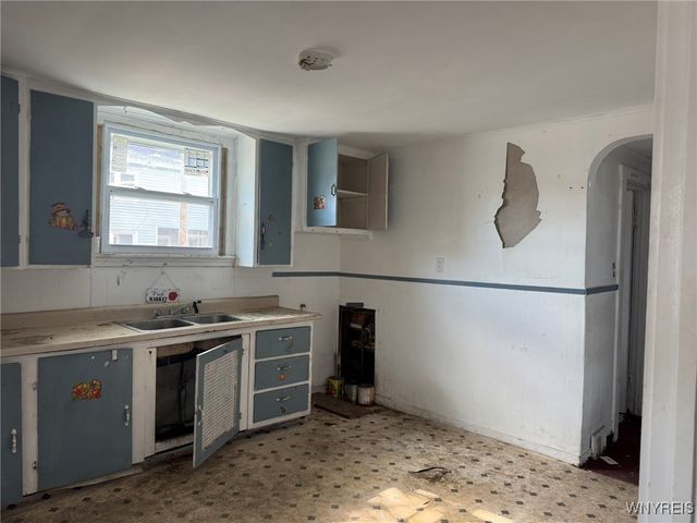 1306 East Lovejoy Street, Buffalo, NY 14206