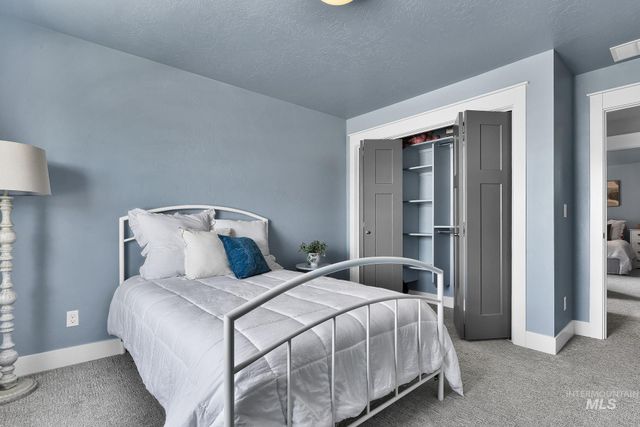 5313 S Tindaris Pl, Meridian, ID 83642