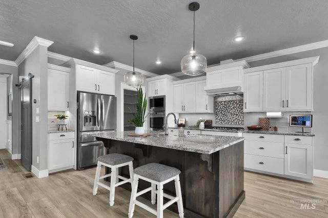 5313 S Tindaris Pl, Meridian, ID 83642