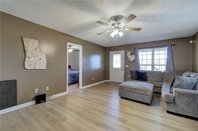 81 Old Highway 41 NW, Adairsville, GA 30103