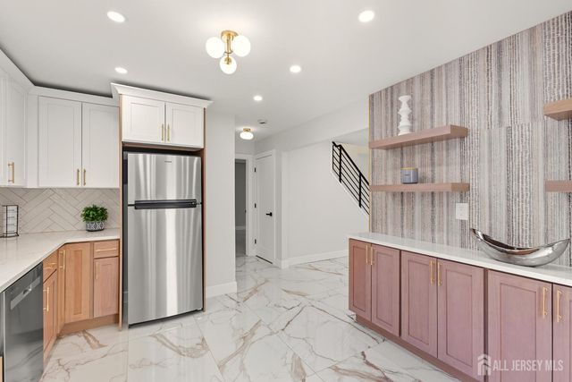 514 s park Drive, Perth Amboy, NJ 08861