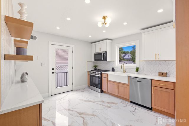 514 s park Drive, Perth Amboy, NJ 08861