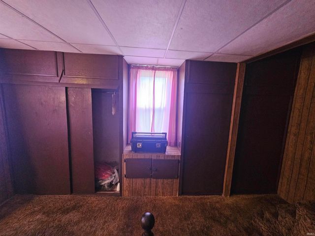 702 S Durbin Street, Bicknell, IN 47512