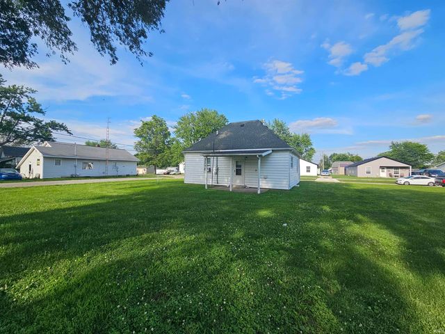 702 S Durbin Street, Bicknell, IN 47512