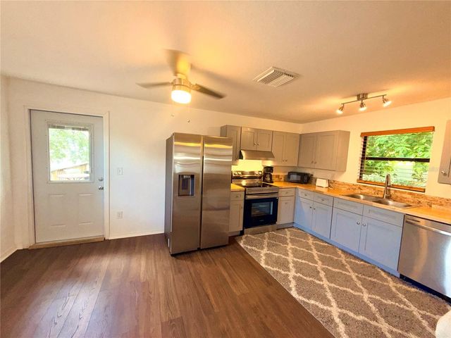 2852 59TH AVENUE N, St Petersburg, FL 33714