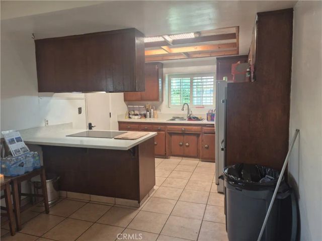 12621 S Hoover South, Los Angeles, CA 90044
