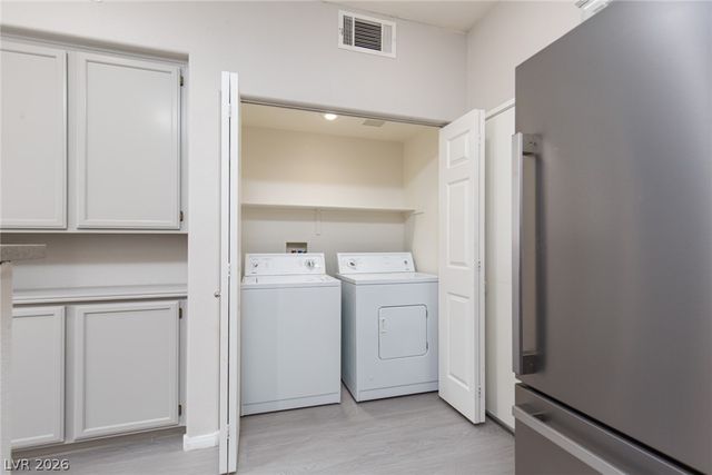 3965 PALM BEACH Street 101, Las Vegas, NV 89129