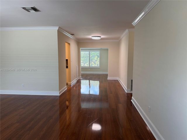 1660 NW 42nd St, Oakland Park, FL 33309
